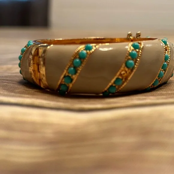 J.Crew Bracelet. Gold Silver and Blue. Magnetic Clasps. - Picture 5 of 11